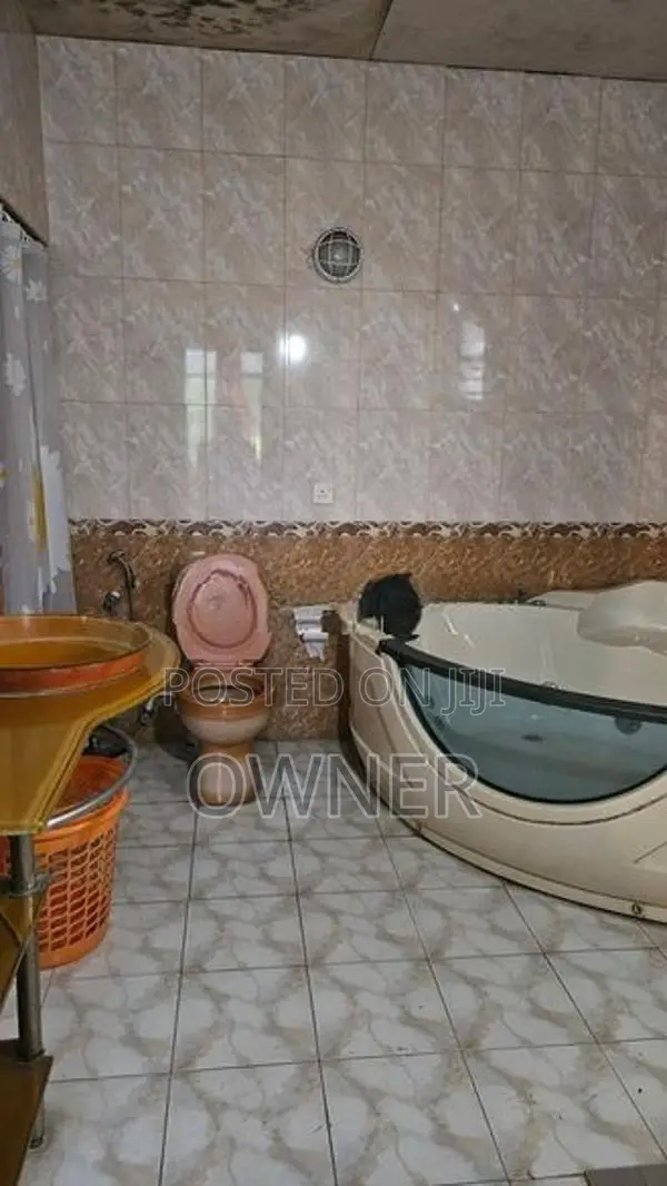 7 bedroom two story house for long term rent