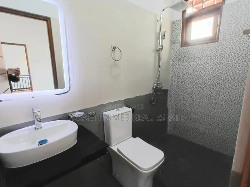 Modern Family House for Sale – Makandana, Piliyandala