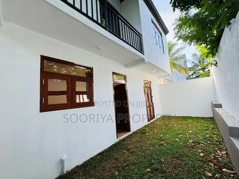 Brand New 2 Story Luxury House for Sale - Piliyandala