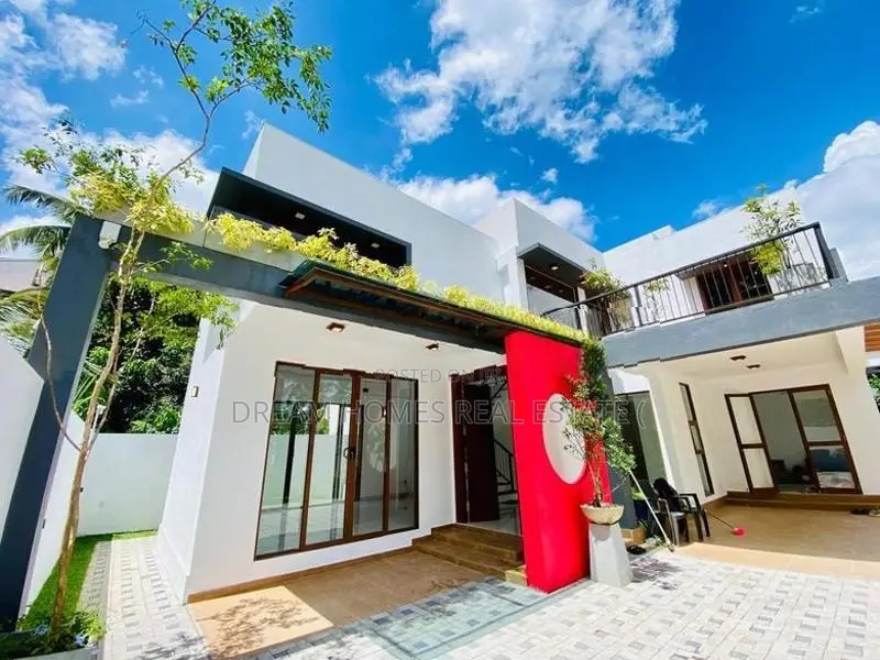 10 Perch Brand New Luxury House – Kothalawala, Malabe