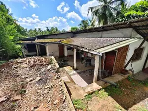 Boarding House for Sale in Kaduwela Road, Biyagama, Siyambalape