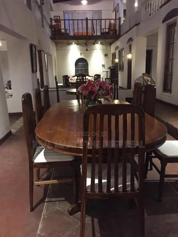KANDY : 10-BR (48P) 5-STOREY BUILDING FOR SALE