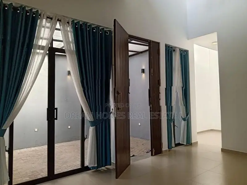 Modern Single-Storey House for Sale – Ja-Ela