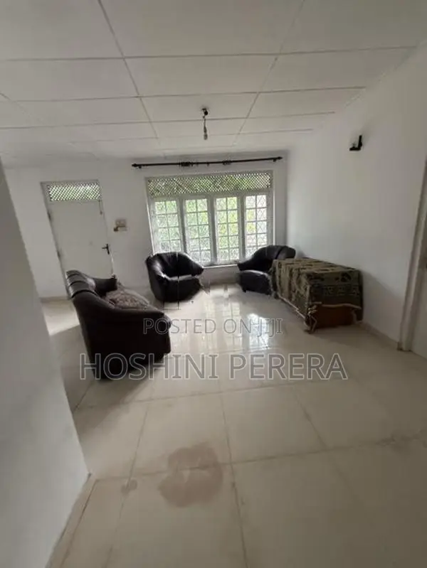 Room for Rent – Pelawatta, Battaramulla (Girls Only)