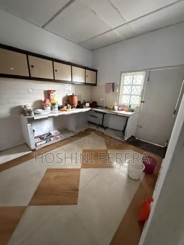 Room for Rent – Pelawatta, Battaramulla (Girls Only)