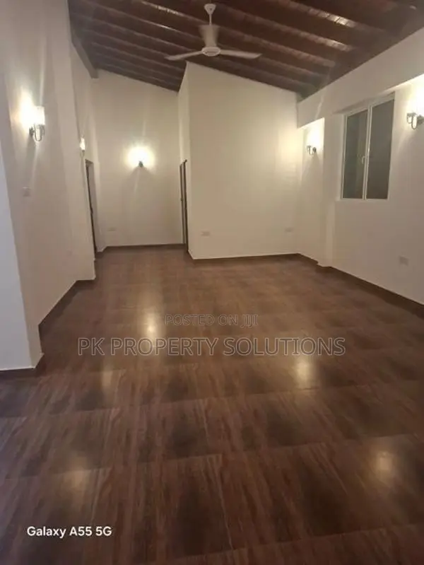 Commercial Property for Rent in Colombo 7 (file Number 5320 a )