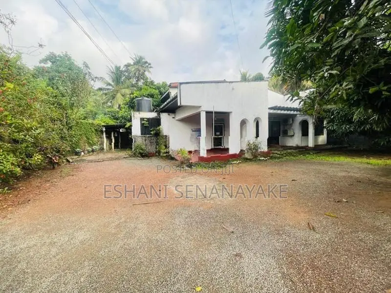 Rooms for Rent Ladies at Ballummahara, Gampaha
