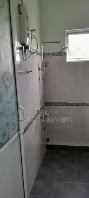 Super 3.Story House for Sale Pitakotte