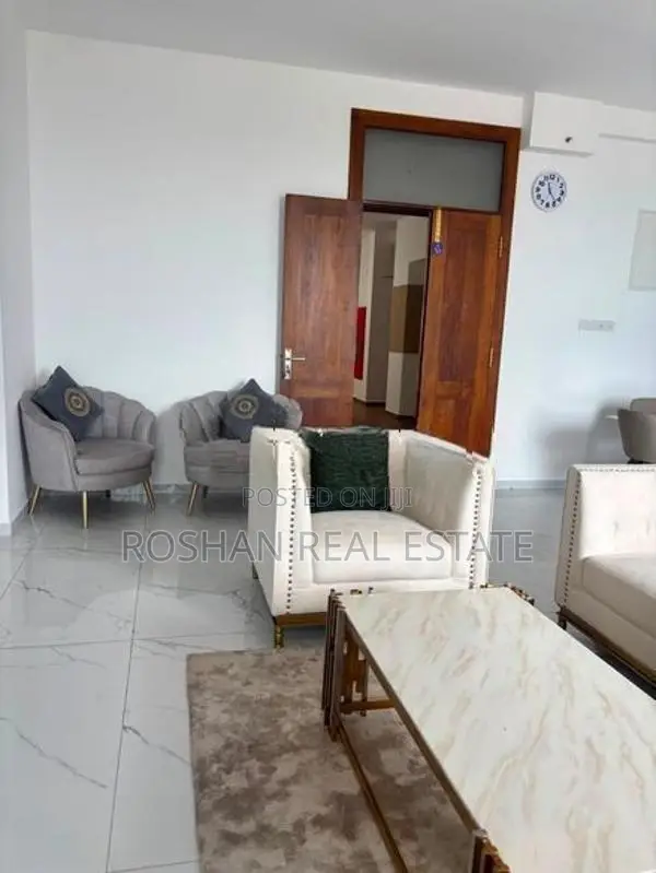 SUPER LUXURIOUS FULLY FURNISHED PENTHOUSE FOR RENT COLOMBO 3 CH2871