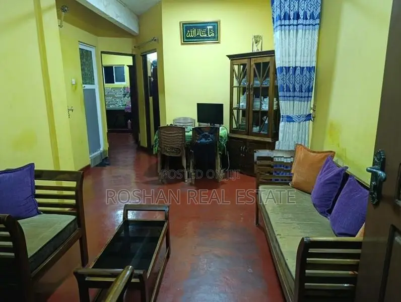 MAHAWATTHA BHAI FLAT HOUSE FOR SALE COLOMBO 14 IM2869
