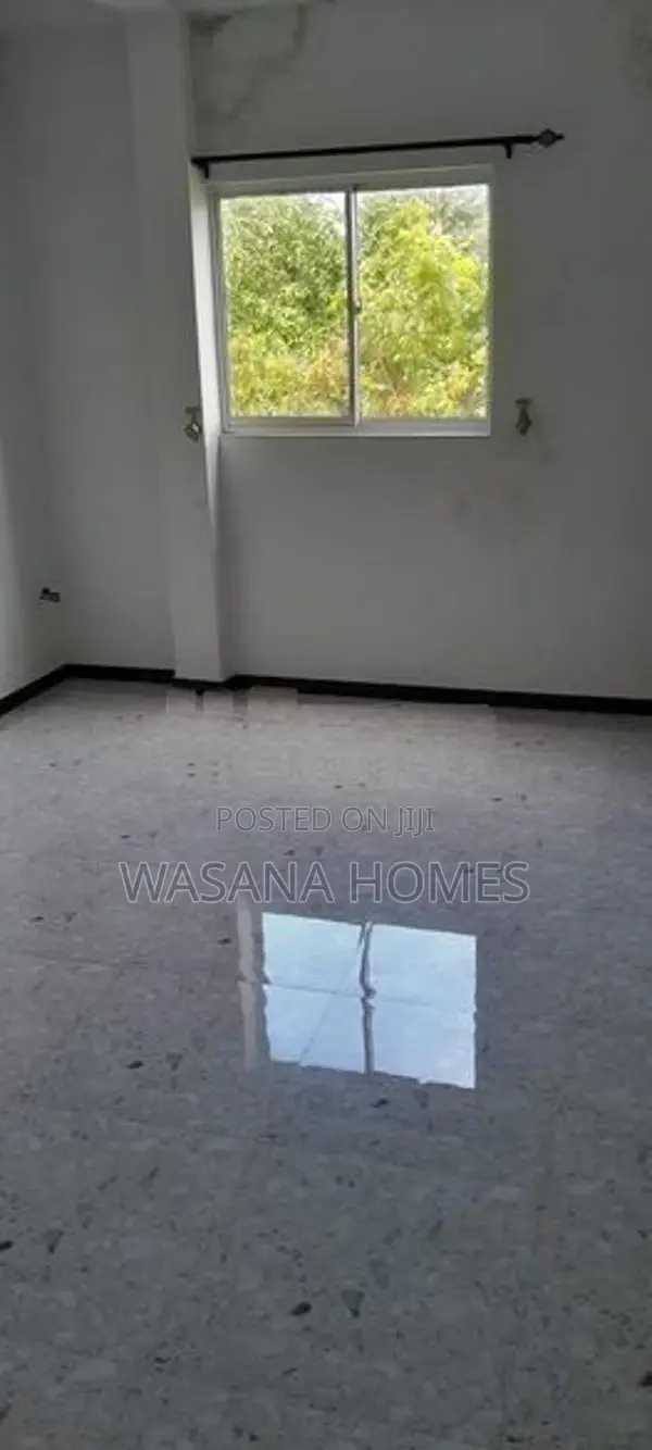 Super 3.Story House for Sale Pitakotte