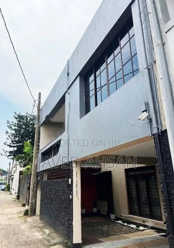 2-Story House for Sale - Thumulla Junction Colombo 5