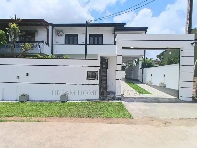 2 Storey Completed House for Sale - Piliyandala