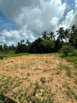 මීරිගම කළුඅග්ගලින් අඩි 20 මාර්ග පහසුකම් සහිත නේවාසික ඉඩමක් විකිණීමට