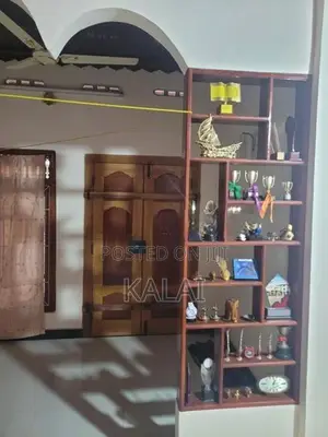 Unfurnished Upstair House for Rent in Nallur