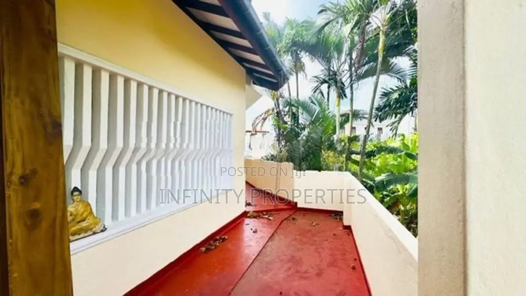 10 Perch 2-Storey House for Sale - Mount Lavinia, Galle Road (SA-11)