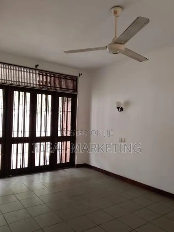 Nugegoda - Spacious House for rent