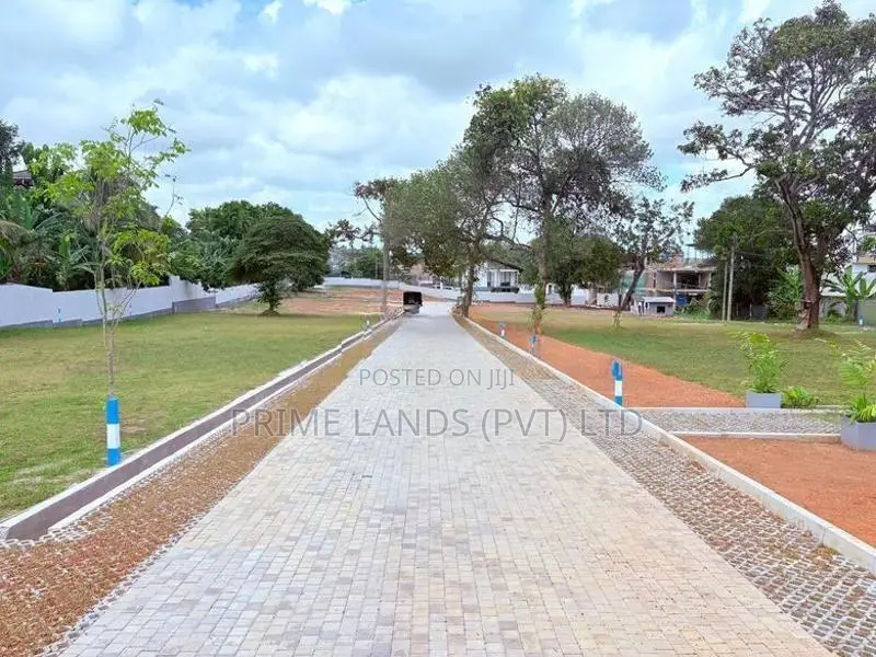 Land for Sale Boralesgamuwa