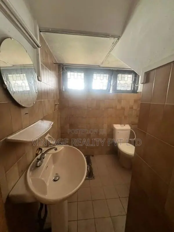 Two Storied House For Sale in Thimbirigasyaya Colombo 5
