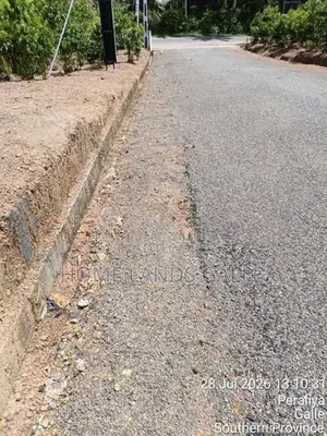 බද්දේගම අලුත්වල ප්‍රධාන මාර්ගයට මුහුනලා