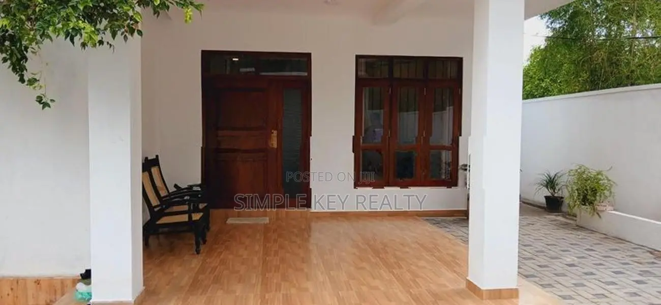 Two Storey House for Sale in Gampaha Yakkala