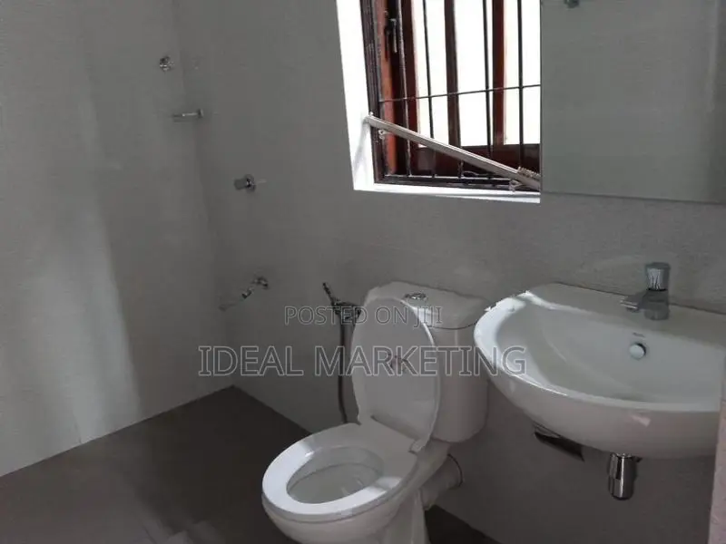 Nugegoda - Spacious House for rent