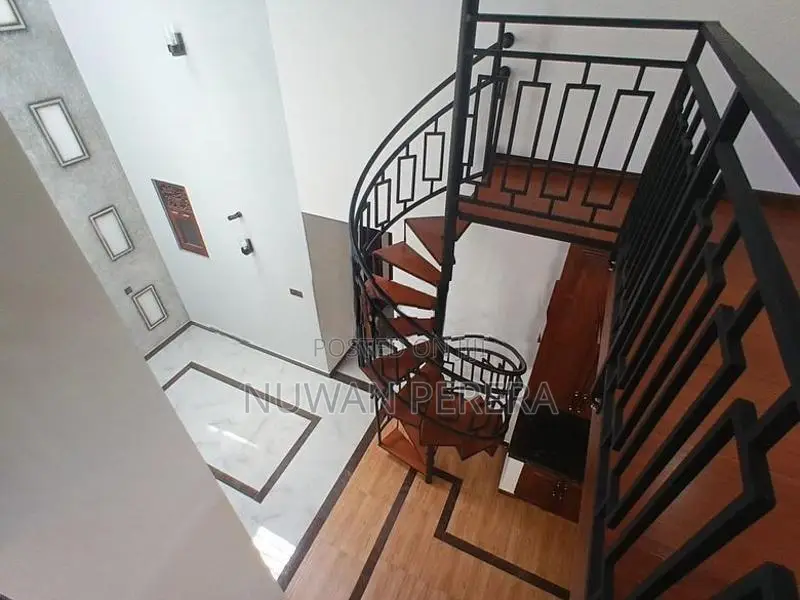 Zolder architectural house sale in Piliyandala .