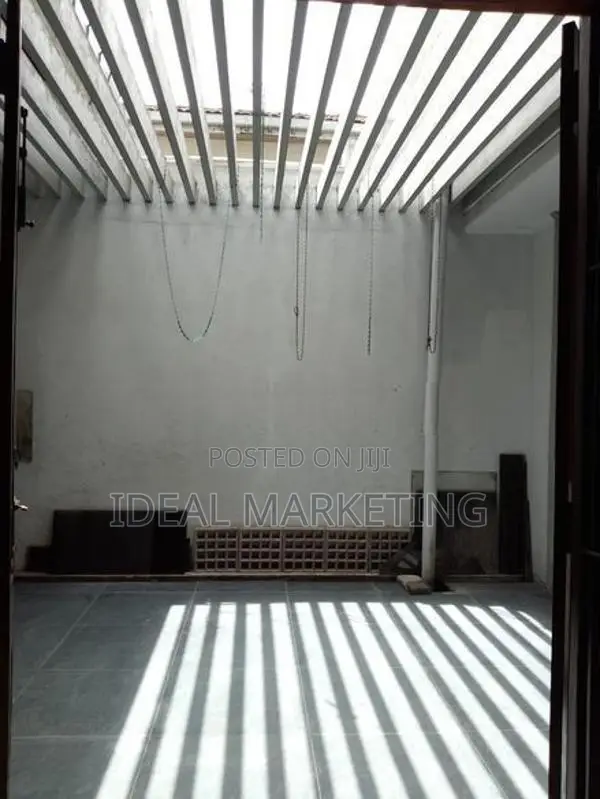 Nugegoda - Spacious House for rent