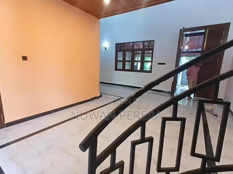 Zolder architectural house sale in Piliyandala .
