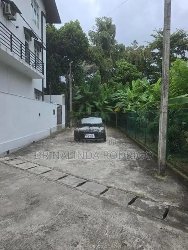 Residential Land for Sale in Battaramulla