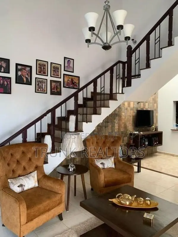 Boralesgamuwa 04BR House For Sale (NK11642)