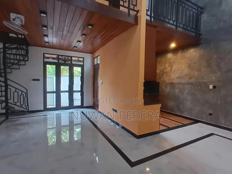 Zolder architectural house sale in Piliyandala .