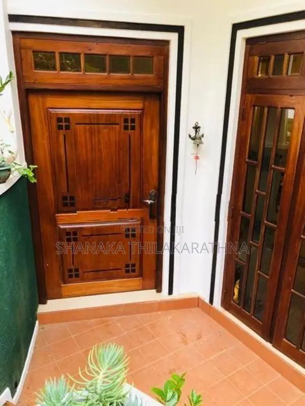 Spacious 6-Bedroom House for Sale Near Kandy