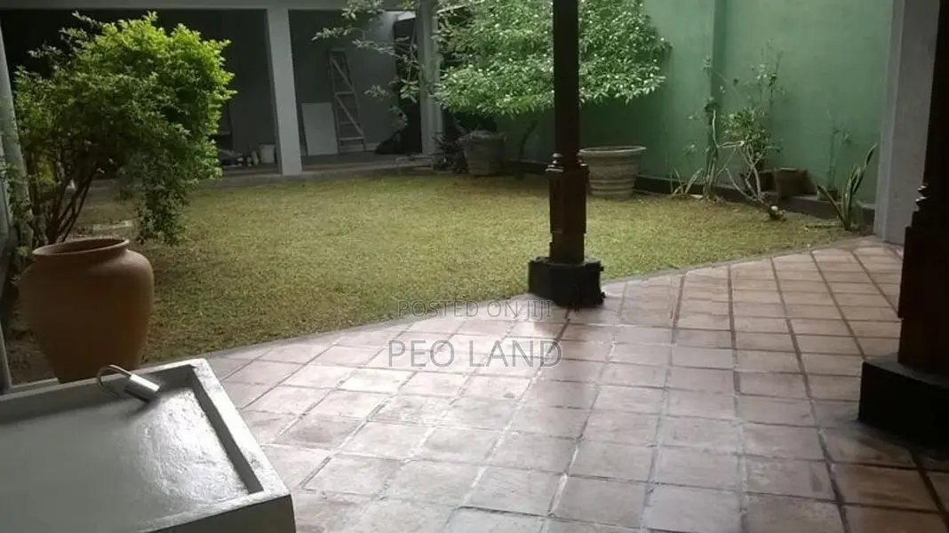 (HH211) Architect Designed Two Storey House for Sale in Kiribathgoda