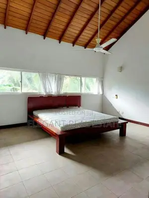 04 Bedroom Unfurnished House for Sale in Battaramulla (A6519)