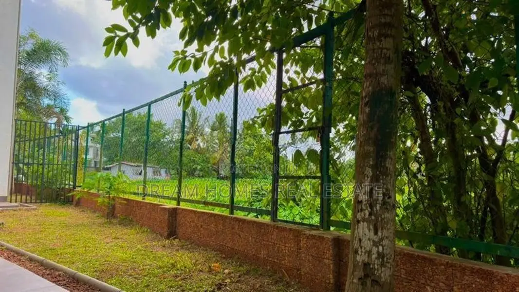 Luxury Fully Furnished 2 Story House for Rent Kottawa