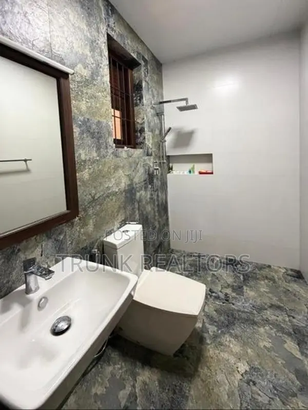 Kotte 04BR House For Rent (NK11646)