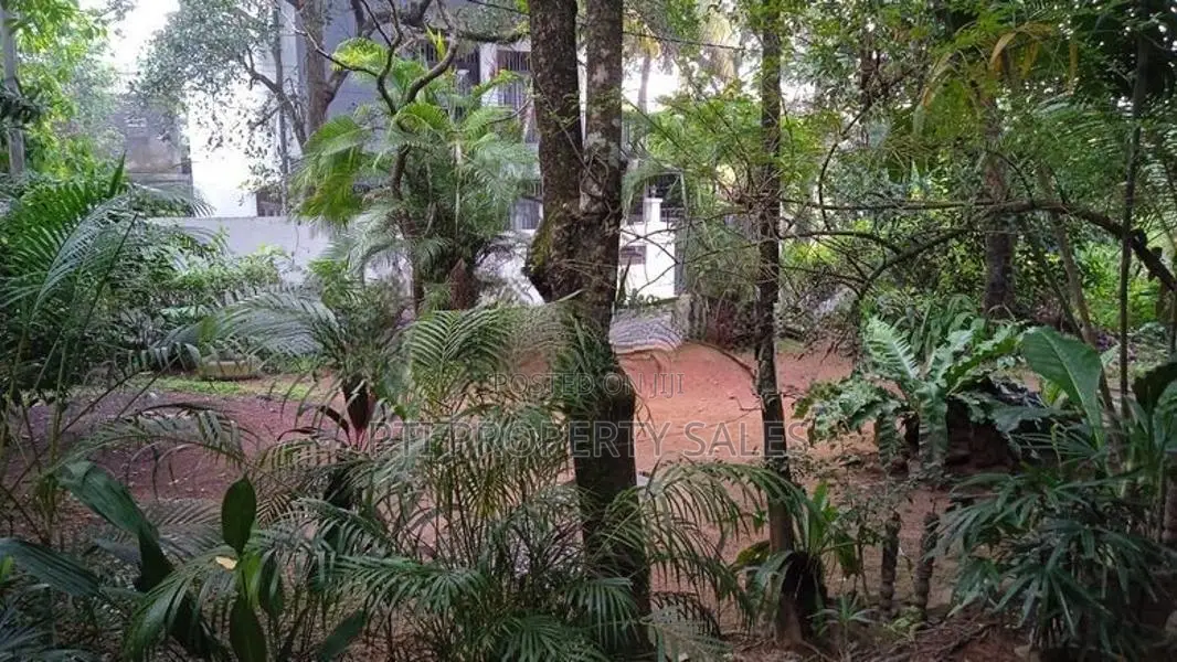 Residential Land for Sale – Baththaramulla, Aruppitiya