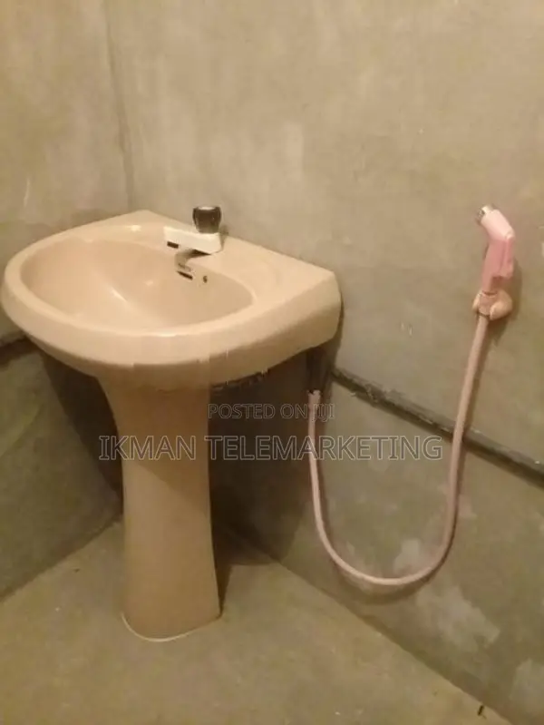 Room for Rent in Moratuwa (Males Only)