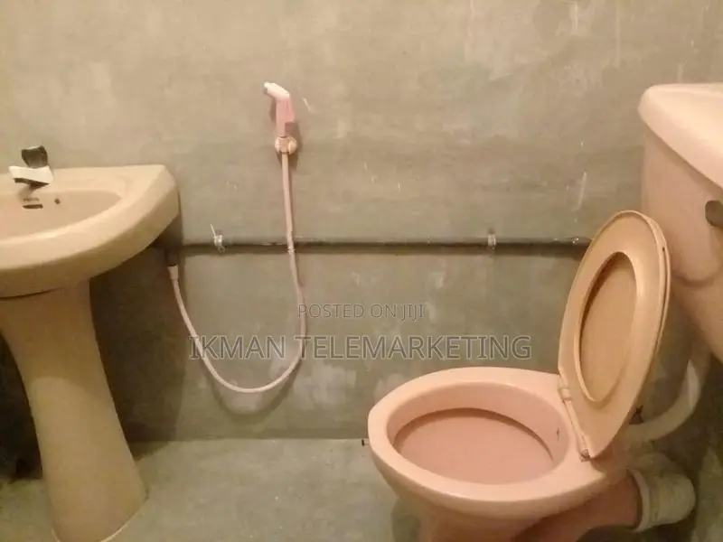 Room for Rent in Moratuwa (Males Only)