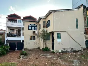 Mount Lavinia Land with Two Storey House For Sale (NK11658)