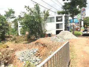 commercial /residentl land sale Kandy Col facing kirillawala kadawata
