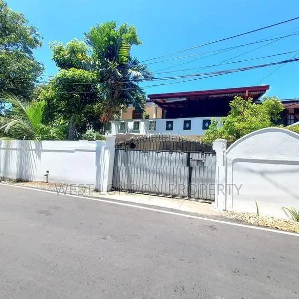 Moratuwa – Spacious Two Storey House for Sale
