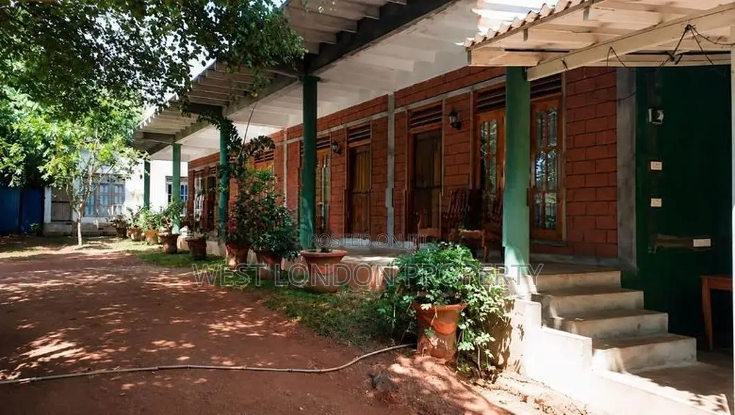 Dambulla – High-Potential Commercial Property for Sale