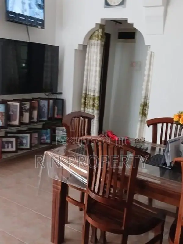 Brand New 6-Bedroom House for Sale – Dehiwala