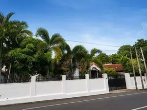 Colonial House for Rent in Dehiwala