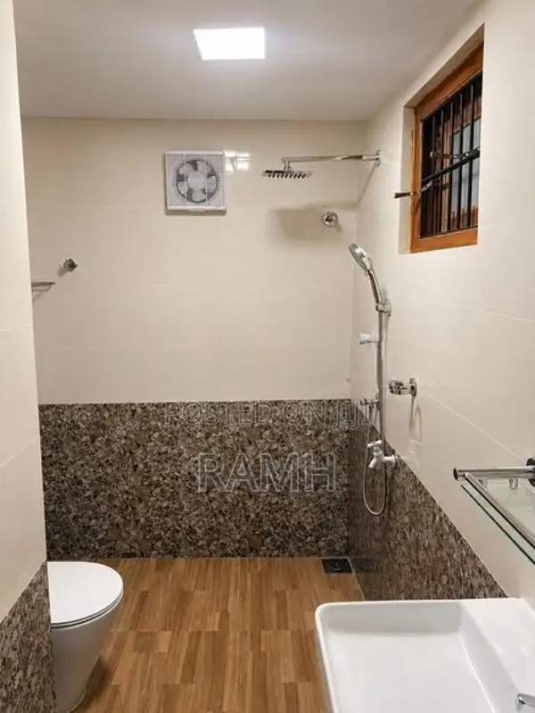 Colonial House for Rent in Dehiwala