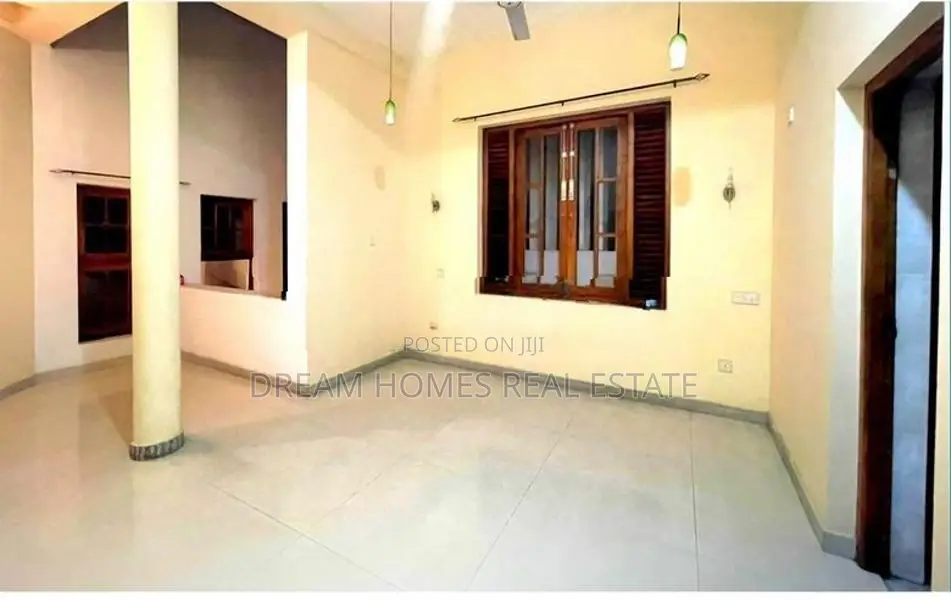 Architectural Design Super Luxury House for Sale – Nugegoda