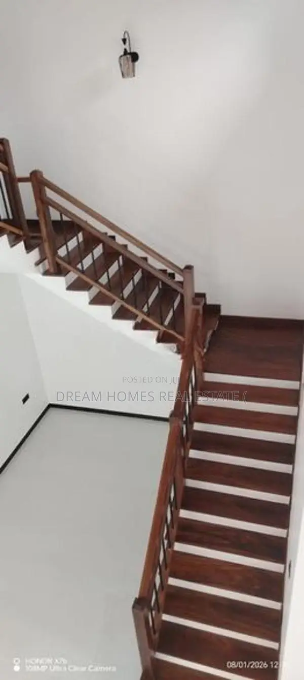 4-Bedroom Modern House for Sale – Athurugiriya