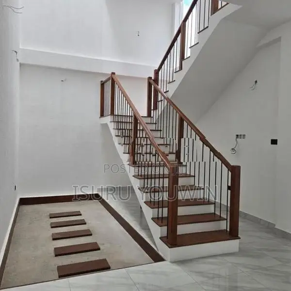 Two Story House for Sale in Kottawa